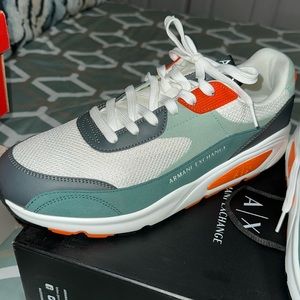 I’m selling some Armani exchange shoes size 13 in really good condition